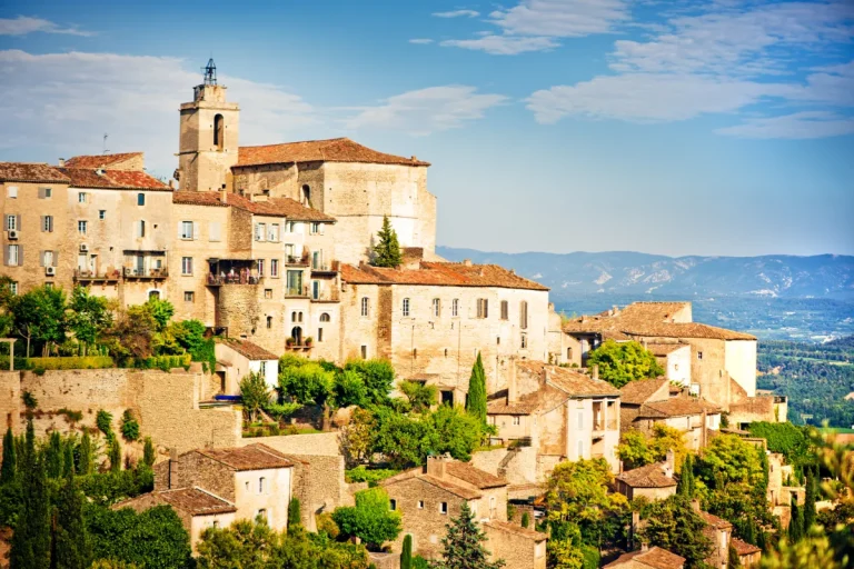 decouvrez-les-17-villages-francais-les-plus-enchanteurs-a-visiter-cet-ete